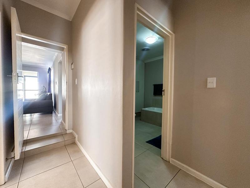 3 Bedroom Property for Sale in Wellway Park East Western Cape